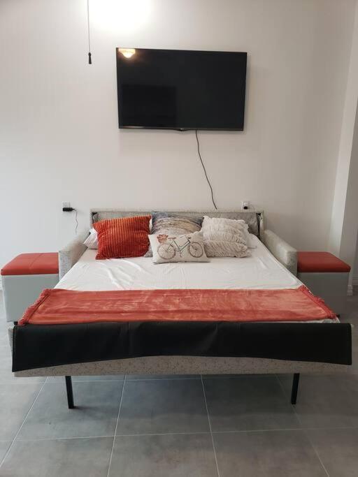 2 Br/ 1 Ba Home, Sleeps 10, 1 Min Walk To Rosarito Beach Kültér fotó