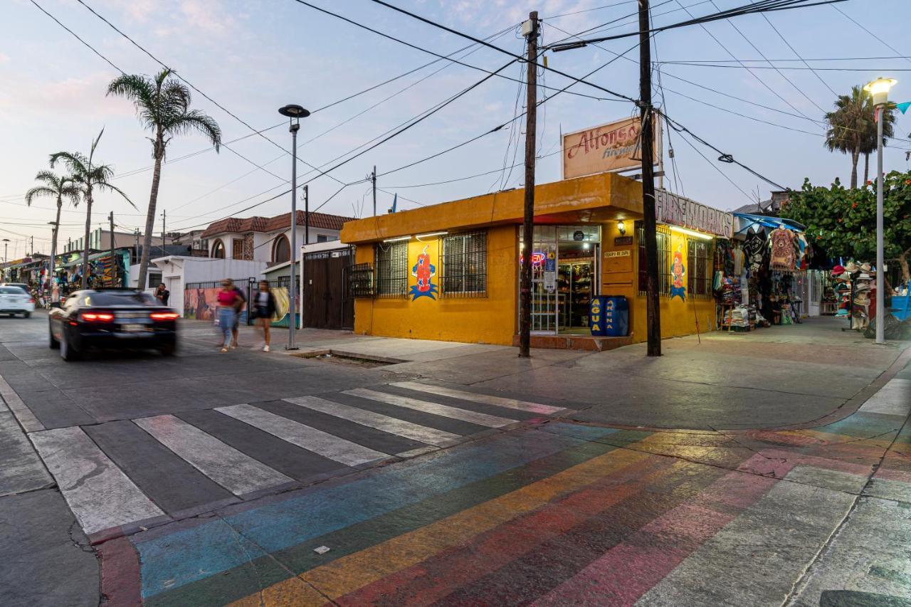 2 Br/ 1 Ba Home, Sleeps 10, 1 Min Walk To Rosarito Beach Kültér fotó