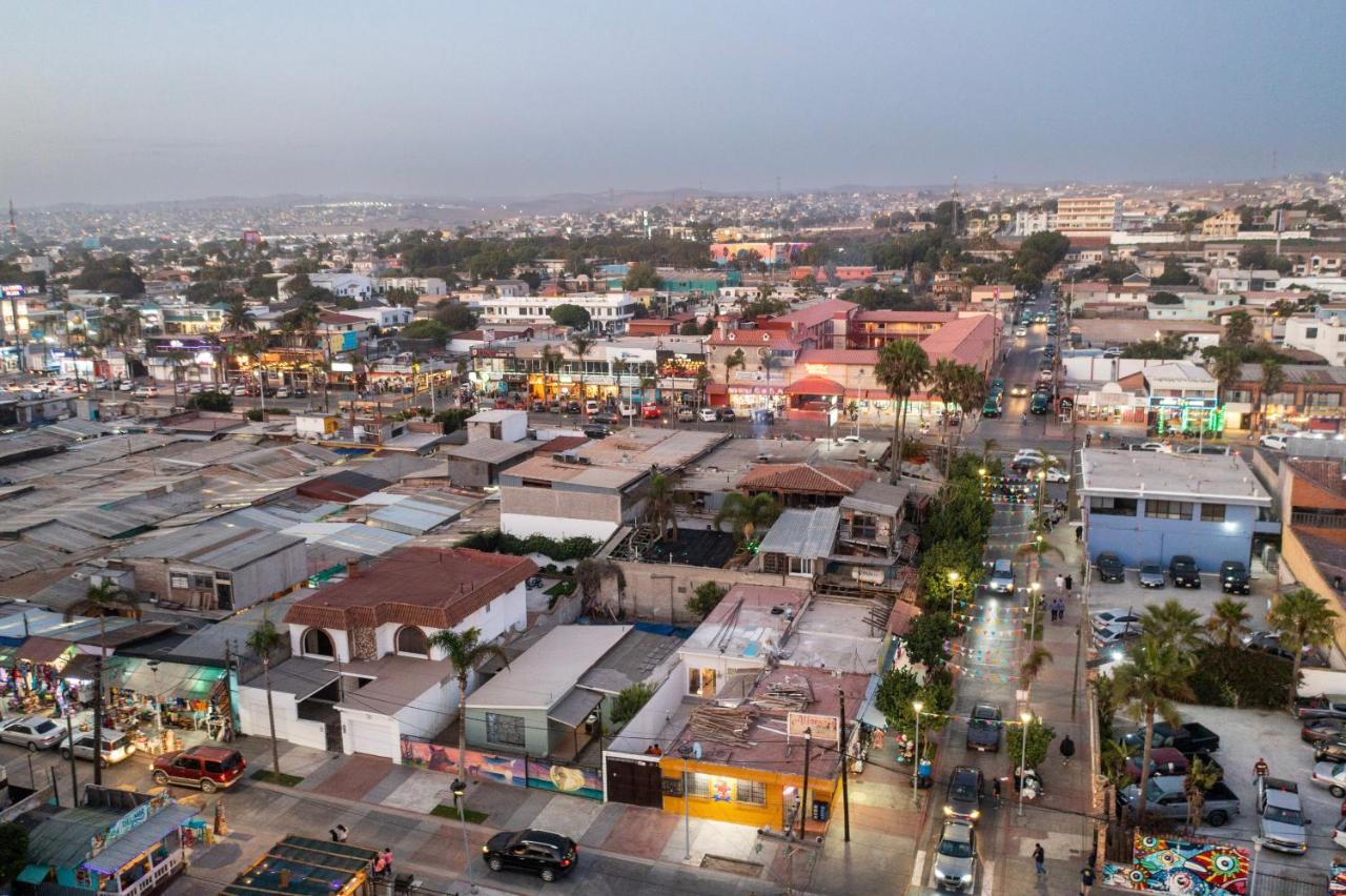 2 Br/ 1 Ba Home, Sleeps 10, 1 Min Walk To Rosarito Beach Kültér fotó